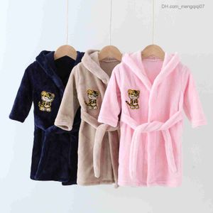 Pajamas Winter children's women's bathroom long sleeved hooded children's men's towel flannel pajamas bathrobe baby clothing children's clothing A729 Z230818