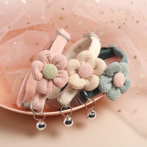 Dog Collars Lovely Cat Collar Adjustable Cartoon Style Soft Plush Flower With Bell Kitten Necklace Small Pet Supplies