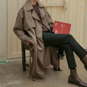 Мужские траншевые пальто 2023 Осенняя корейская мода с двойной грудь