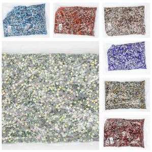 Декорации ногтей SS16 Big Bulk Bag 100Gross 45Colors Оптовая высокая качество лучшего DMC Fix S Crystal Fix Garment 230816