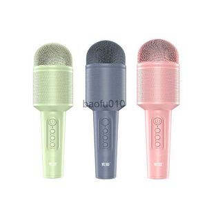 Microphones Wireless Karaoke Microphone Bluetooth Speaker Handheld Portable Speaker KTV Player with Dancing Sound Card with Sound Effects HKD230818