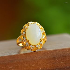 Cluster Rings Classic Elegant for Women Natural An White Jade Crystal Flower Engagement Ring Ancient Gold Crafts Jewelry Gift