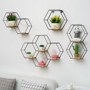 Itens de novidade itens de parede nórdica montada na parede flutuante prateleira de metal emoldurada rack de armazenamento com quadro de madeira Decoração de moldura geométrica 230818