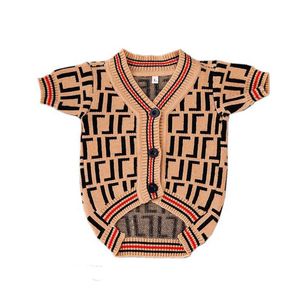 Vestiti per cani abbigliamento per cani designer inverno con lettere jacquard moft dogs maglione classico pet casual abbigliamento abbigliamento cardigan magliti cappotto a maglia a4uj