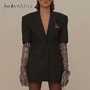 Blazer da donna Blazer Twotwinstyle Summer Solid Blazer per donne a manica lunga Diamond Patchwork Elegante Cappellatura Elegante Abbigliamento di moda femmina 230817