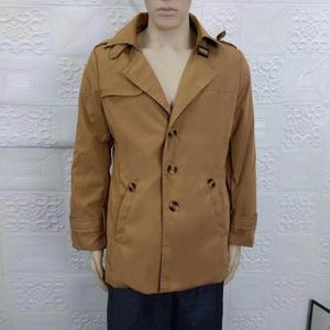 남성용 트렌치 코트 단색 코트 단색 코트 정기적 인 딱 맞는 세련된 중간 길이의 바람 방풍 우연한 스트리트웨어 재킷 가을 라펠이 있습니다.