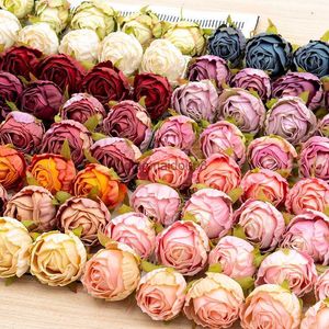 Dekorativa blommor kransar 5 stycken konstgjord rose blommhuvud silk brud bröllop dekoration bord diy billig faux blomma huvudkläder tillbehör presentförpackning hkd230818