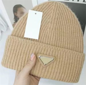 O outono/inverno inspirado em designers skullcaps pode ser usado por homens e mulheres para o calor do calor das viagens de férias chapéu