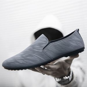 Kleiderschuhe Männer flach Casual Sladers Trend Slip auf Sportschuhe modisch hell atmungsaktiv