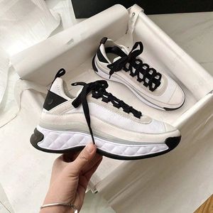 Luxury Designer Running Sneaker Shoe Women White Sports Round Head Lacing Air Cushion Height Casual Trainers Classic Girl Lace-Up Shoes Plus Size 41 42