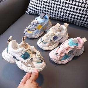 Första vandrare faller baby pojke flicka casual sneakers andas mjuk bekväm stickning mesh småbarn mode spädbarn barnskor 230817