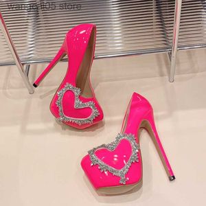 Sukienka buty liyke w stylu pasa startowego Różowe obcasy Kobiety Kobiety Sprężyna jesienna moda okrągła platforma Kryształowa platforma ślubna buty T230818
