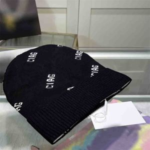 Modebrev beanies män kvinnor designer allover brev beanie unisex casual sticked caps vinter varm kashmir hatt 4 färger