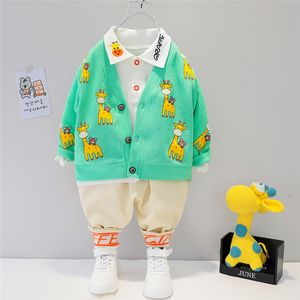 의류 세트 아기 소년 봄 가을 어린이 캐주얼 옷 만화 기린 코트 티셔츠 바지 유아 유아 어린이 의상 230818