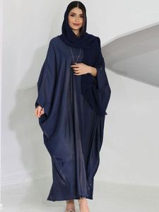 Ubranie etniczne Batwing Open Abaya dla kobiet błyszczące satynowe fold mankiet muzułmanin Dubai Kimono Cardigan Długość sukienki