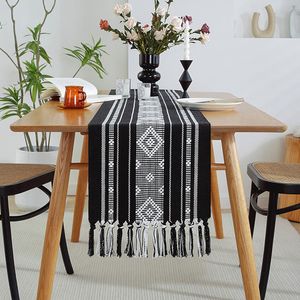 Table Runner Cotton Table Runner Tassel Black Stripe Splicing Path Woven Wedding Decoration Dinner Dinner Gabinete da TV Tabel Bandeira Nórdica Decoração 230817