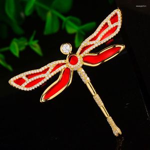 Broches do verão feminino inseto inseto vintage jóias de cobre dragonfly agulha de peito feminina delicada pinos vermelhos acessórios para presentes