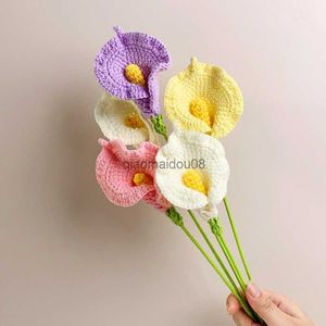 Fiori decorativi ghirlande Calla bouquet di fiori finti artificiali per decorazione da sposa per matrimoni Crochet lana a maglia HKD230818