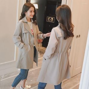 Trench femminile 2023 Spring e autunno Coat a metà lunghezza a metà coreano Stylish Sling Fascing Fashion Women