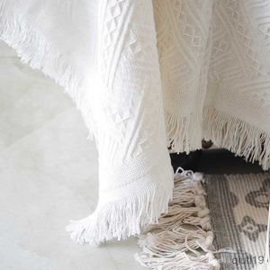 Blankets Nordic Cotton Sofa Throw Blankets Outdoor Camping Picnic Large Blanket Leisure Relax Beach Towel white Travel Rug Tassels Linen R230819