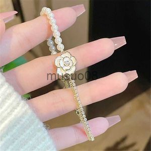 Bangle 2023 New Fashion Trend Unique Design Elegant Delicate Zircon Pearl Camellia Bracelet Women Jewelry Party Premium Gift Wholesale J230819