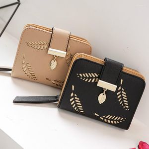 Förvaringspåsar kvinnors mode kort dragkedja handväska läder rem strap cutout bladformad lyx stil plånbok liten spännehållare väska
