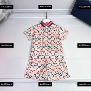 Roupos de bebê fofos estampas fofas de grife de grife de designer de designer de 2 peças Camisa polo e shorts gráficos de estrela do coração frete grátis tamanho 110-160 cm mar15