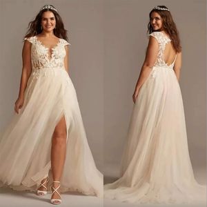 New Year's Cap Sleeve Lace Appliqued Plus Size Wedding Dresses 2023 Sexy High Slit Sweep Train Country Boho Beach Bridal Dress