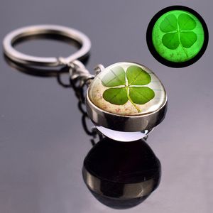 Schlüsselringe Luminöser Klee Schlüsselbund leuchtende Kristallkugel Kette St. Patricks Day Geschenke Irische Anhänger Schmuckketten Drop Lieferung SMTXU