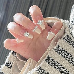 False Nails 24pcs Gradiente rosa latte staccabile indossabile Long Ballerina francese Pressa finta su Nail Art Full Cove