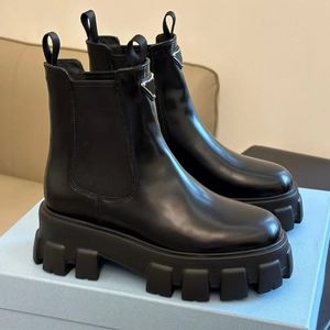 Designer skor toppkvalitet stövlar mode martin designer stövlar kvinnor skor ankel boot svart triangel dekoration äkta läder strid chelsea boot ada kvinnor