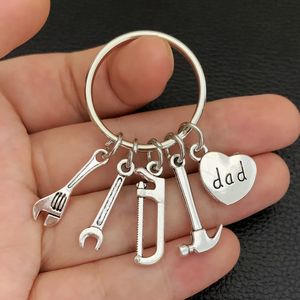 Key Rings Daddy Keychain Tool Hammer Wrench Charm Dad Gift Chains Drop Delivery Smt5J