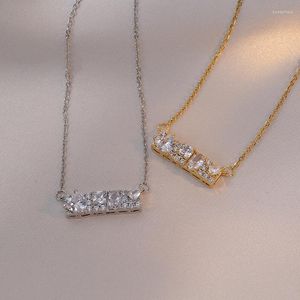 Pendant Necklaces Baguetee CZ Bar Necklace With Crystal Stone Design Shiny Long Rectangle For Woman Luxury Jewelry Gifts