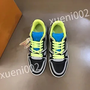 2023 New hot Men Women Leather Sneakers Leather Flat Trainers Black Mesh Lace-up Casual Shoes Outdoor Runner Trainers Sport Shoes size39-44 rd1012