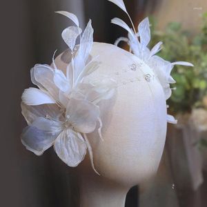 Hair Clips Headdress Silk Yarn White Dream Bridal Feather Wedding Dress Fashion Follow-up Flower Accessories Chinese Style 1Pc