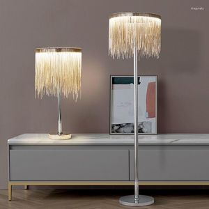 Golvlampor Elegant modern stående vardagsrum Stil Luxur Lamp Uplight Europeiska estetiska Lamparas de Pie Möbler