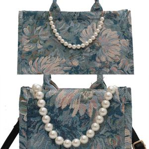 Totes Unusual Design Denim Handbags for Women 2021Autumn New Luxury Woman Canvas Tote Bag Pearl Bead Decorated Diagonal Crossbag Femme HKD230819