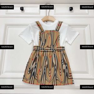 Crianças de roupas para fora de roupas para fora dos conjuntos de saia infantil Baby 2pcs Vestidos sofisticados de verão e jaquetas de cores sólidas Vogue Vogue