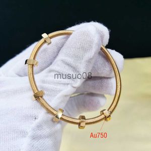 Bangle 2023 New Nut in Nut Bracelet for Women Luxury Designer v Gold Classic Men Fashion Jewelry 날짜 선물 선물 무료 배송 아이템 J230819