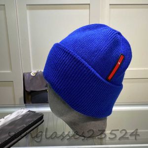 Royal Blue Pra Classic Knit Hat Brand Logo, Acessórios de moda de outono e inverno, confortáveis, quentes e respiráveis, adesivos de letra 202221
