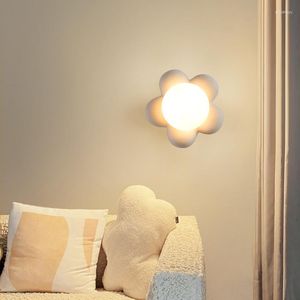 Wall Lamp Pink White Flower Sconce Bedroom Creative Children's Room Decoration Lamps Simple Modern Nordic Bedside Small LED Lighting