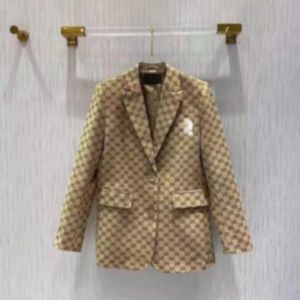 23 가을/겨울 뉴 여자 정장 코트 가득한 자카드 로고 패션 슬림 공동 브랜드 스타일