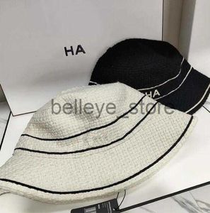 Stingy Brim Hats Luxury Designer Bucket Hats Black Mens White Woven Hatts Womens Fashion Autumn Fedora Fitted Sunhatj230819