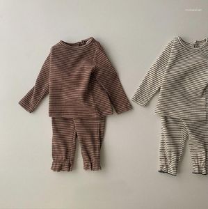 衣料品セット2023韓国スタイルの女の子の男の子2 PCSセットストライプTシャツロングパンツ秋コットンキッズスーツ0-3年a779