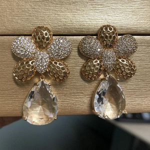 Brincos de balanço bilincolor claro zirconia cúbica Flor dourado Brincho fofo para mulheres