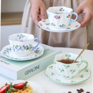 Кружки кофейные аксессуары чашка растения и блюдца для блюдки для чайного чая для чая на завтрак.
