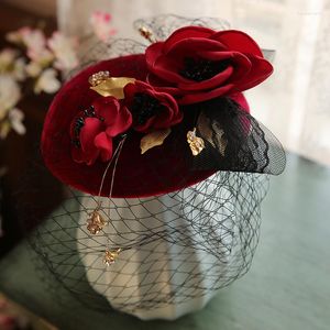 Berets Original Design Claret Wedding Veil Hats With Rhinestone And Flower Decoration Party Small Bridal Po Accessories