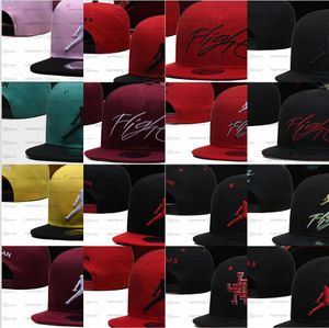 New Style West und Michael Basketball SnapBack Hut 21 Farben Vintage Red Road Verstellbare Fußballkappen Snapbacks Männer Frauen Hut Baseball Golf Visier Chapeau Su20-04