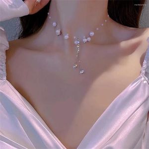 Colar de pingente colar de pérolas de luxo para o estilo de moda feminina elegante e elegante em cadeia de colarinho de gola de gola de design pequeno