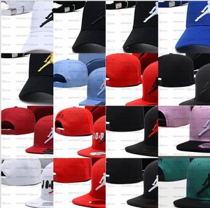 Ny stil West och Michael Basketball Snapback Hat 21 färger svart röd väg justerbar fotboll mössor snapbacks män kvinnor hat baseball böjd visir chapeau su20-01